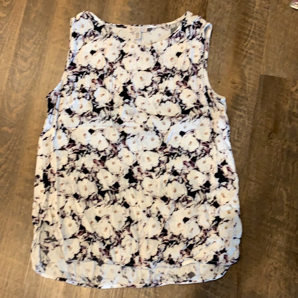 Women top m